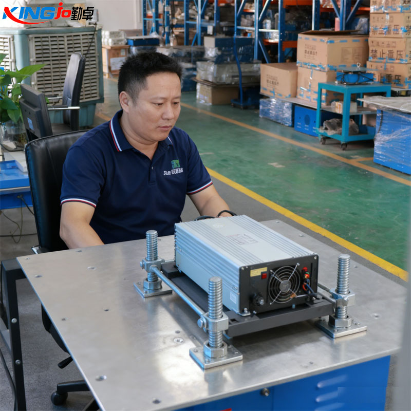 电磁式振动台 电磁式振动台