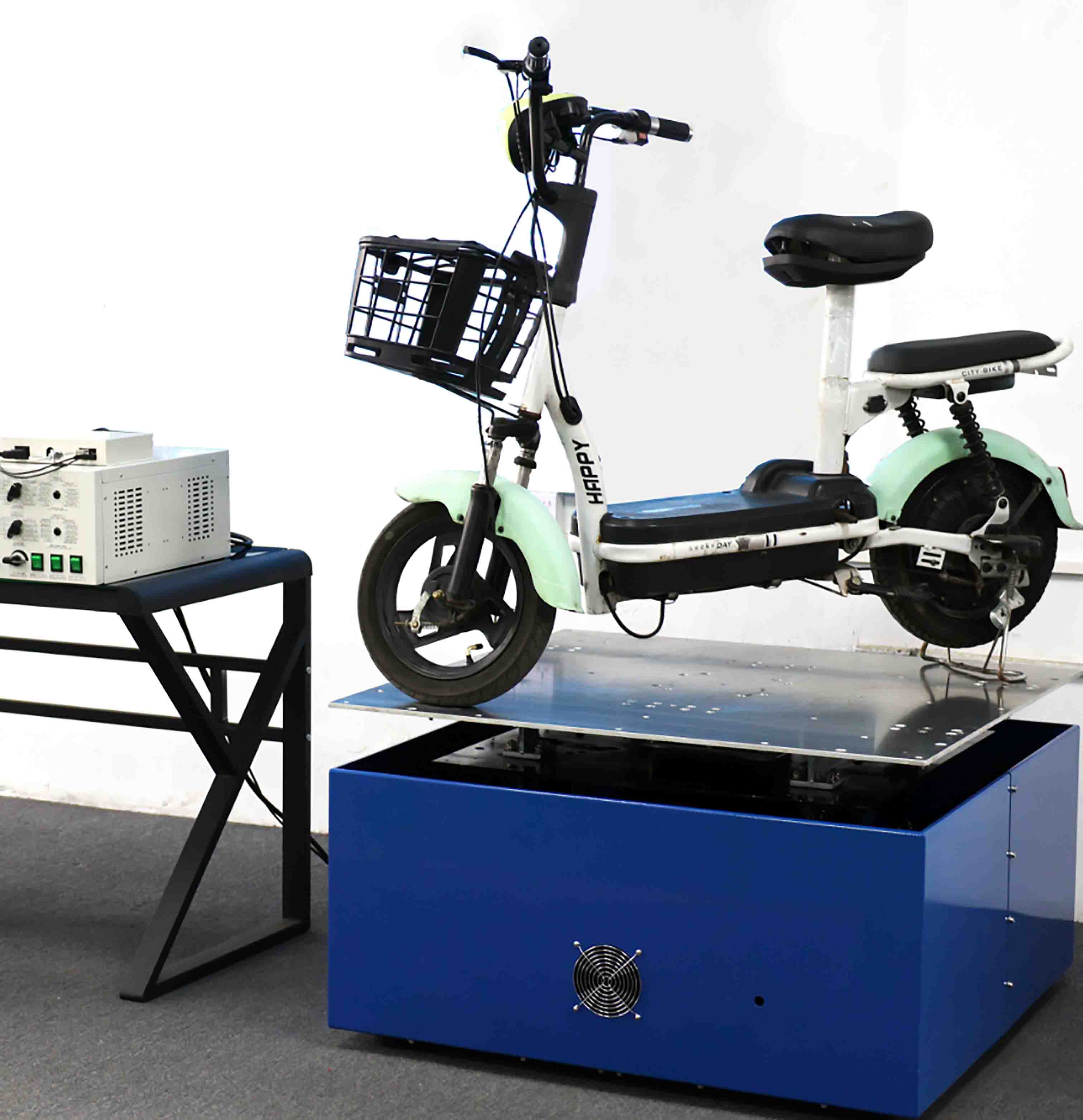 电磁式振动台 电磁式振动台